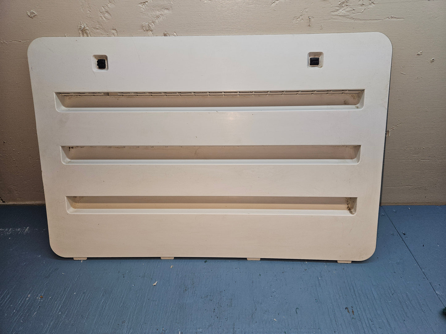 Norcold fridge vent