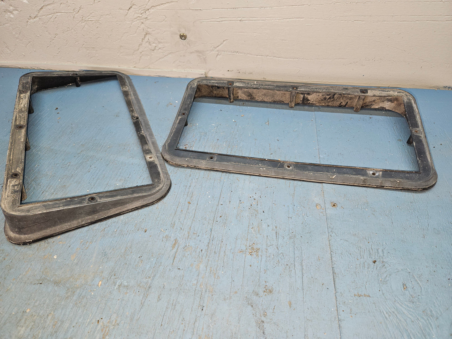 Bargman tailight housing