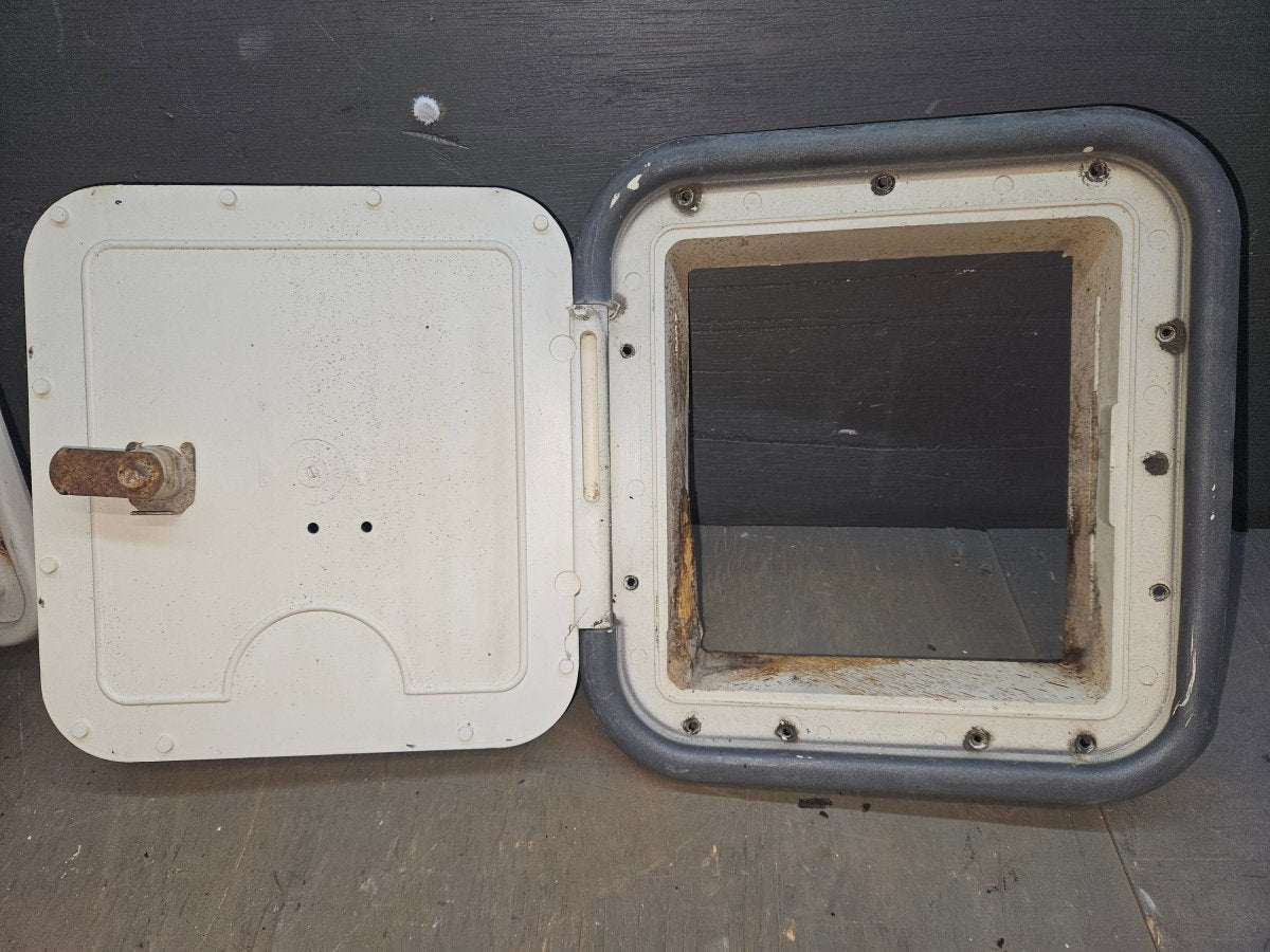 Access hatch