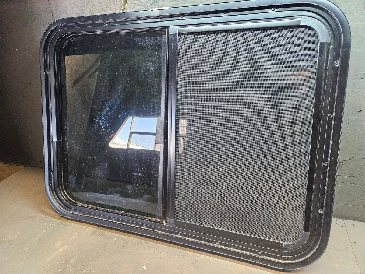 Slide window (black)