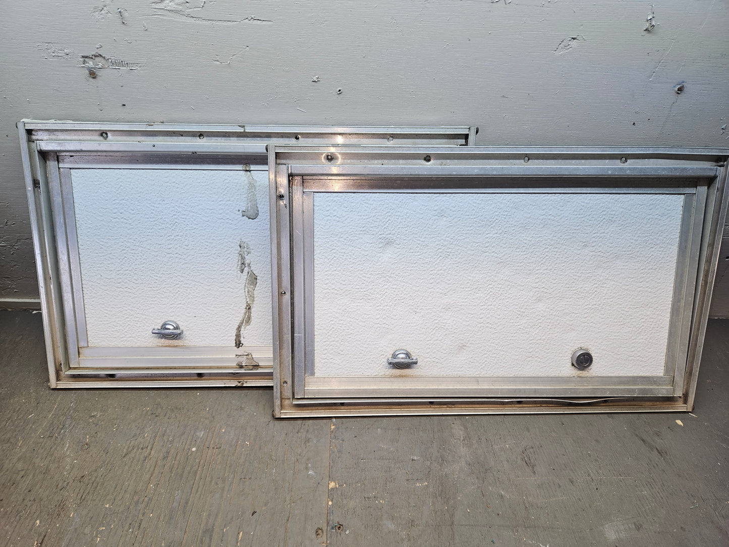 Cargo door