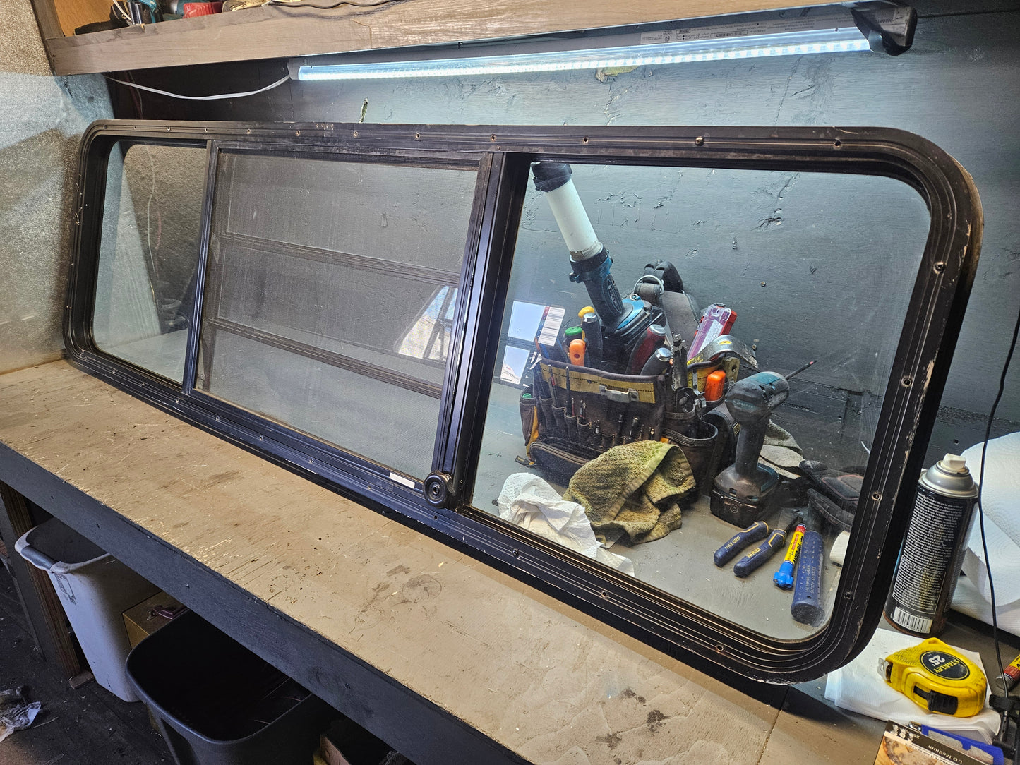 Large window black crank out