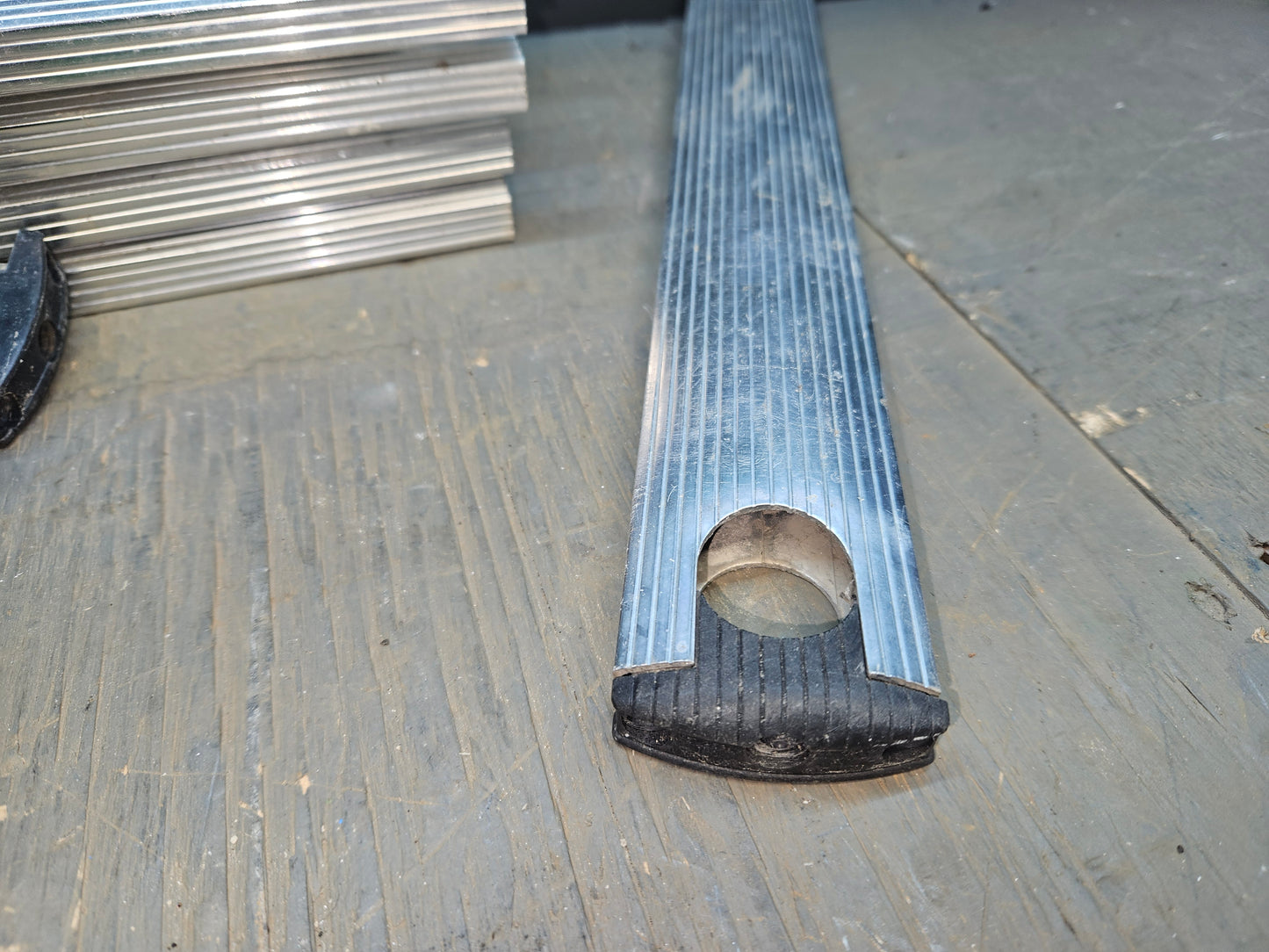 Exterior Ladder tread