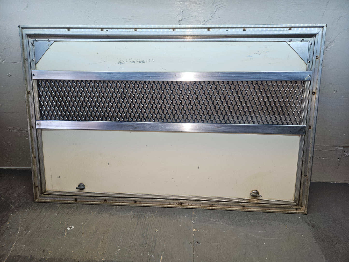 Cargo door. Generator