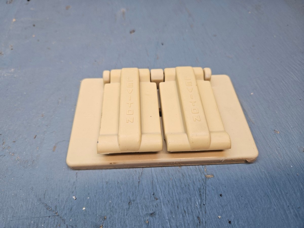 Plug cover exterior