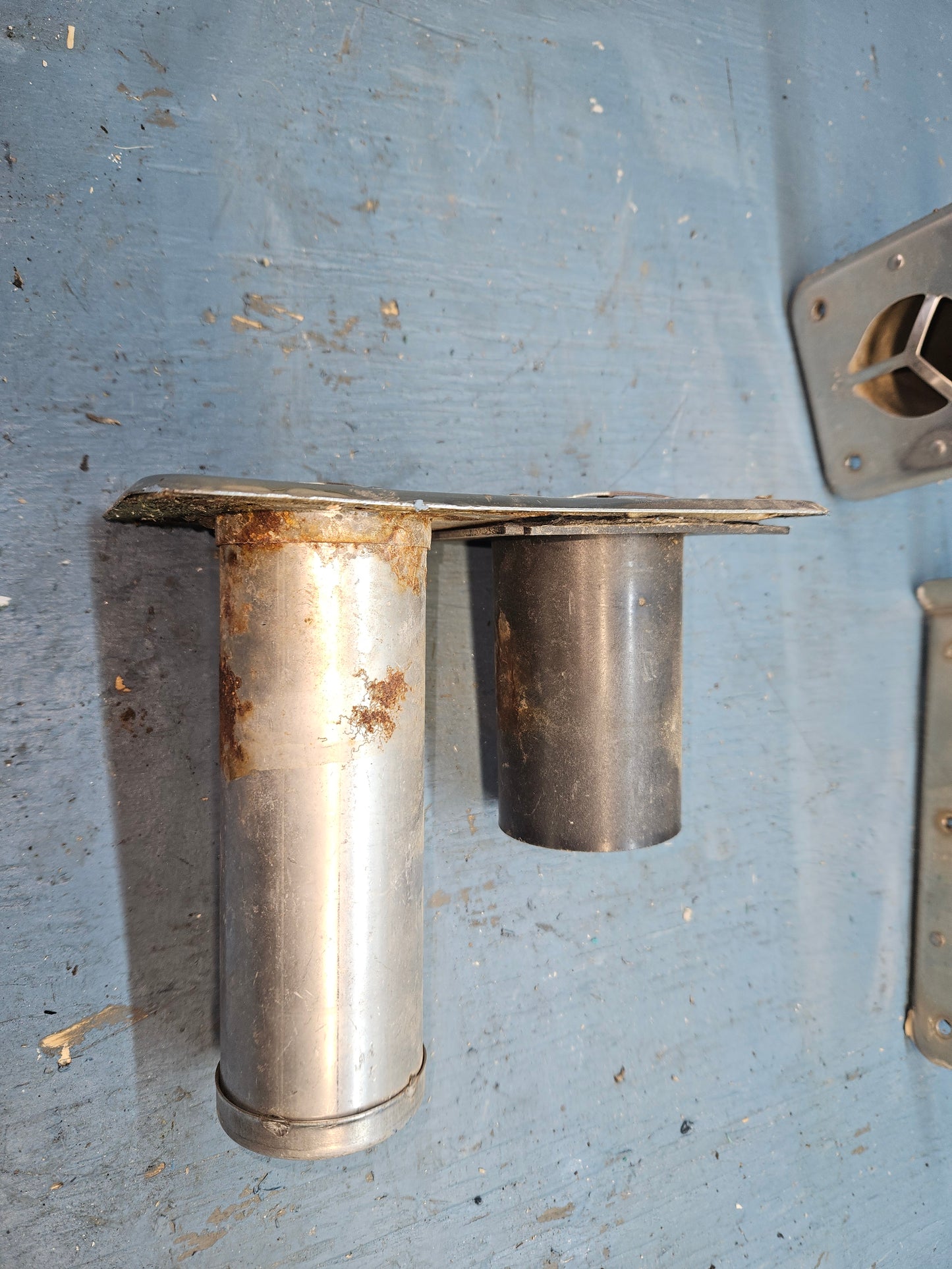 Furnace exhaust vent