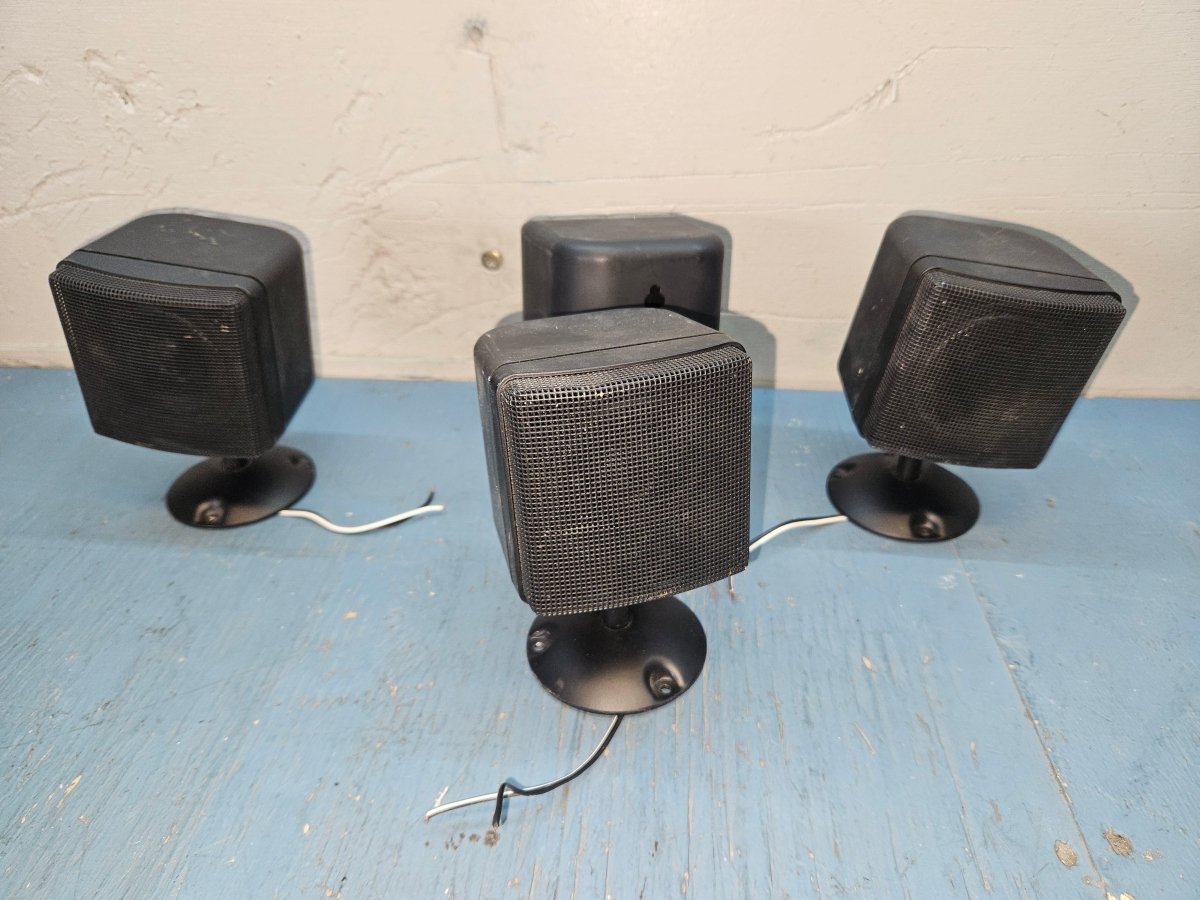 Stereo speaker