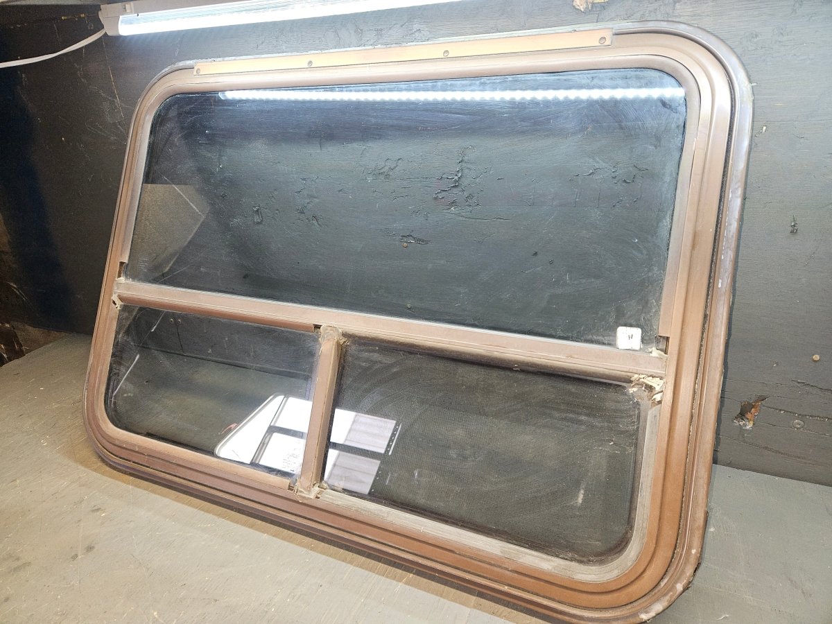 Poor condition escape brown
