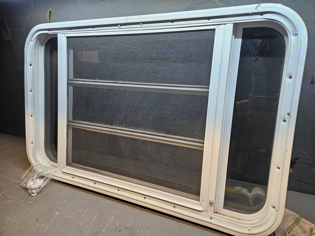 Crank out window white