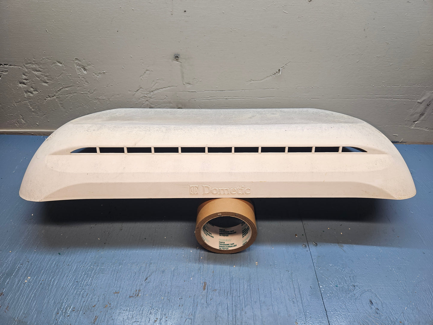 Dometic roof fridge vent