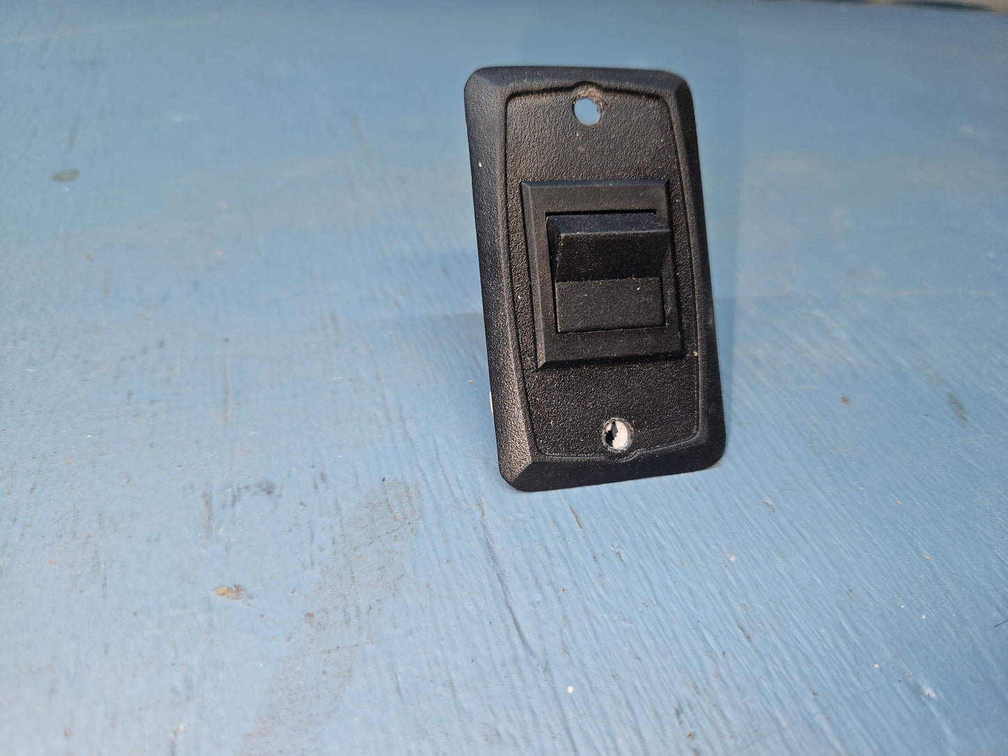 Light switch black