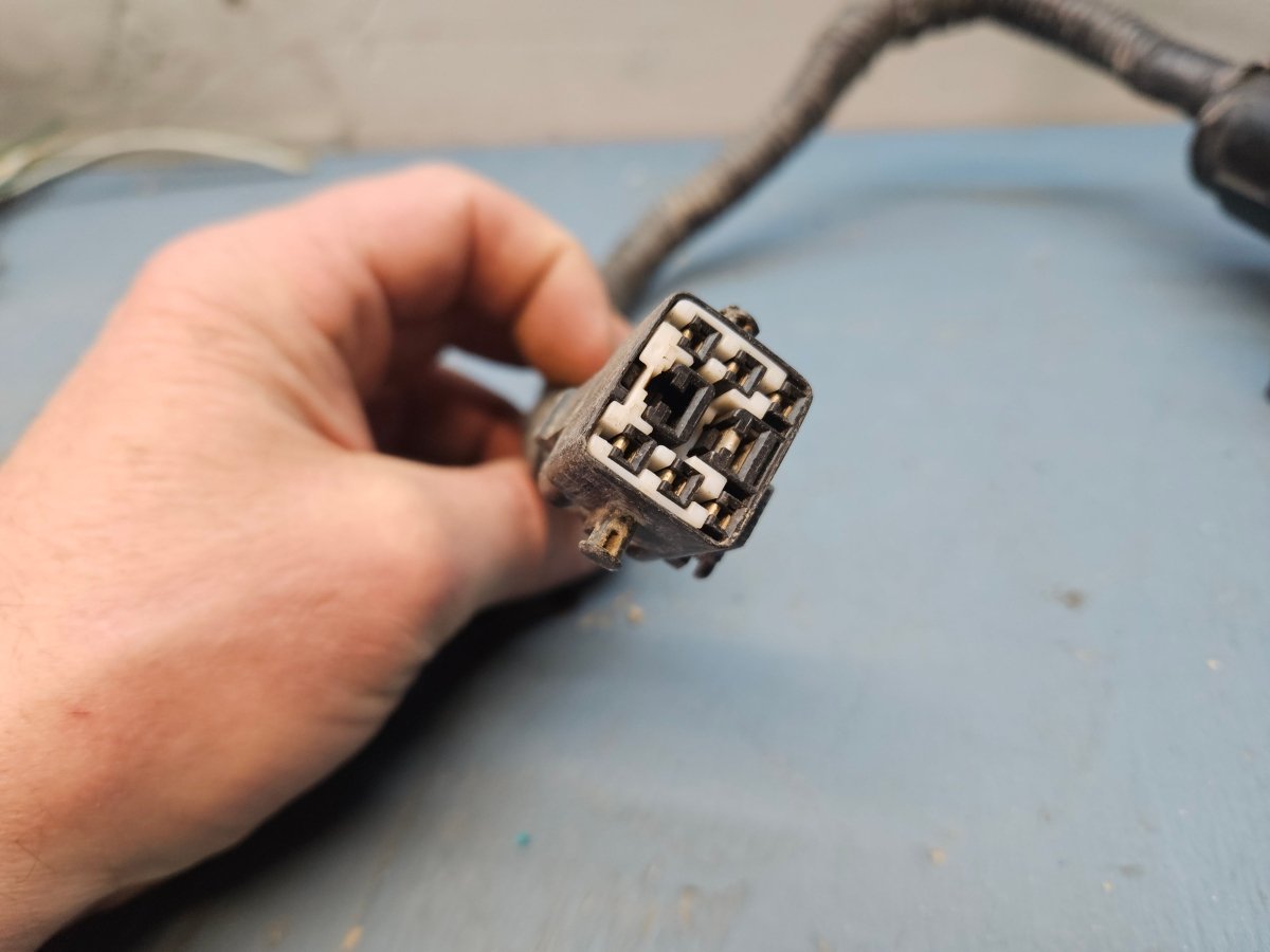 7 and 5 pin plug Hopkins