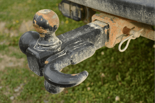 5 Things: Choosing the Right Trailer Hitch