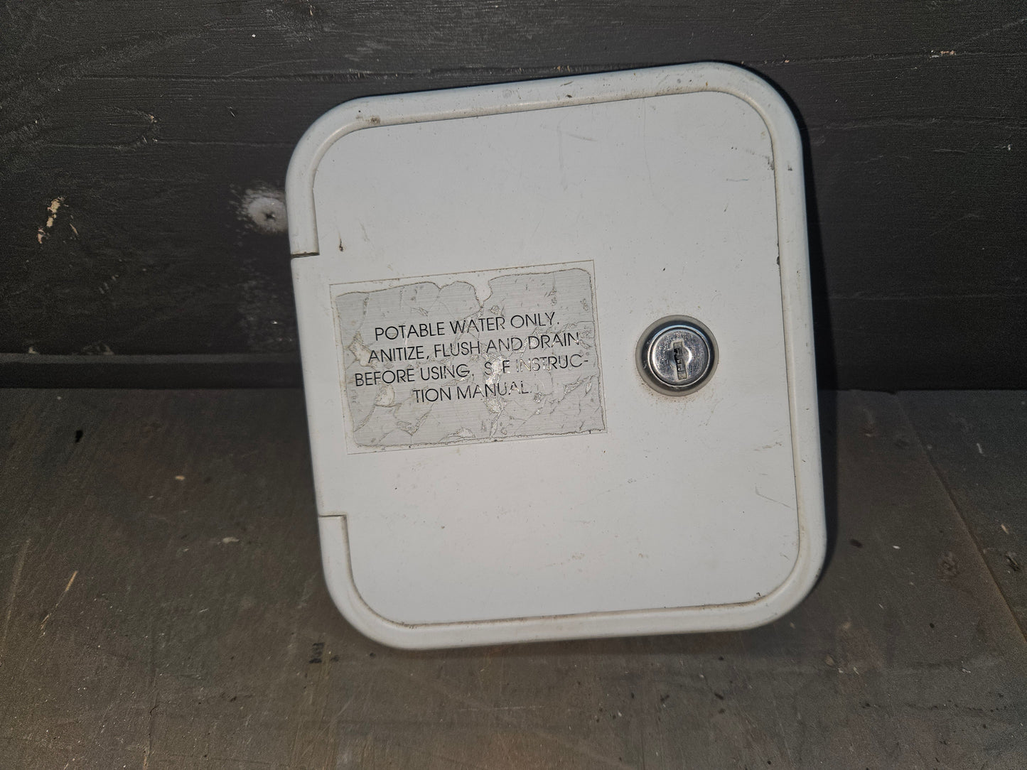 Access hatch water