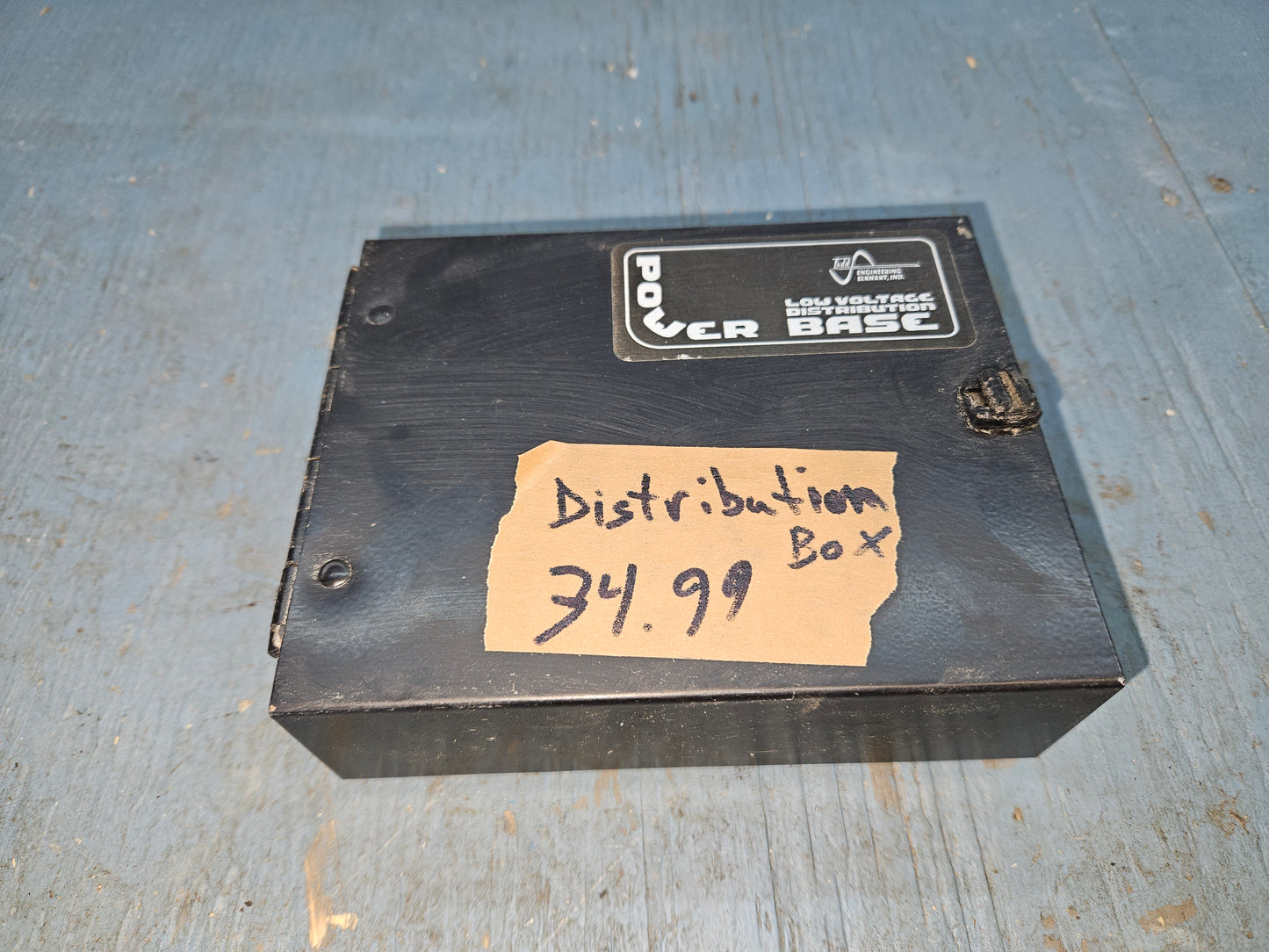 12 volt distribution box