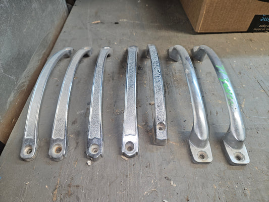 Entry grab handle chrome