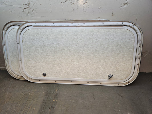 Cargo door