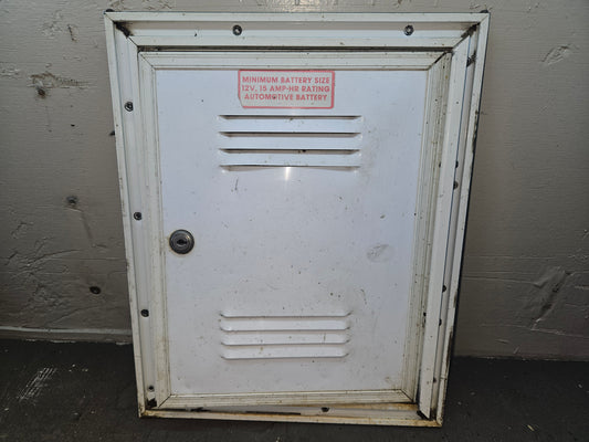 Cargo door vented