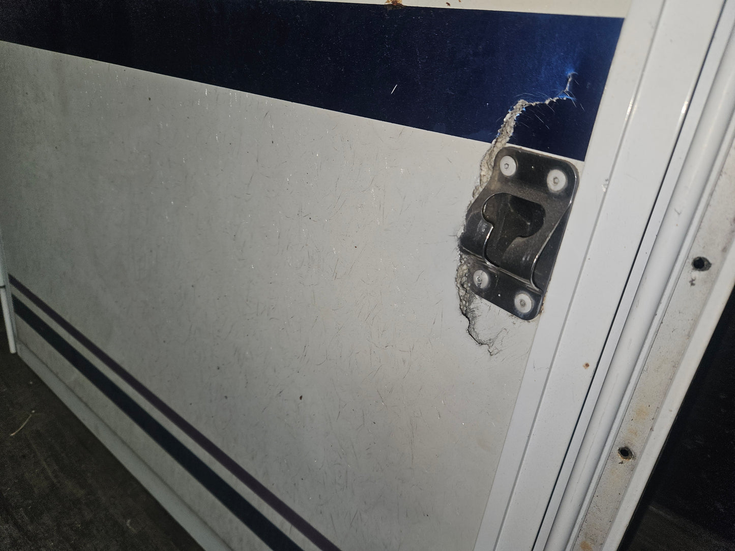 30.5x70 LH radius entry door