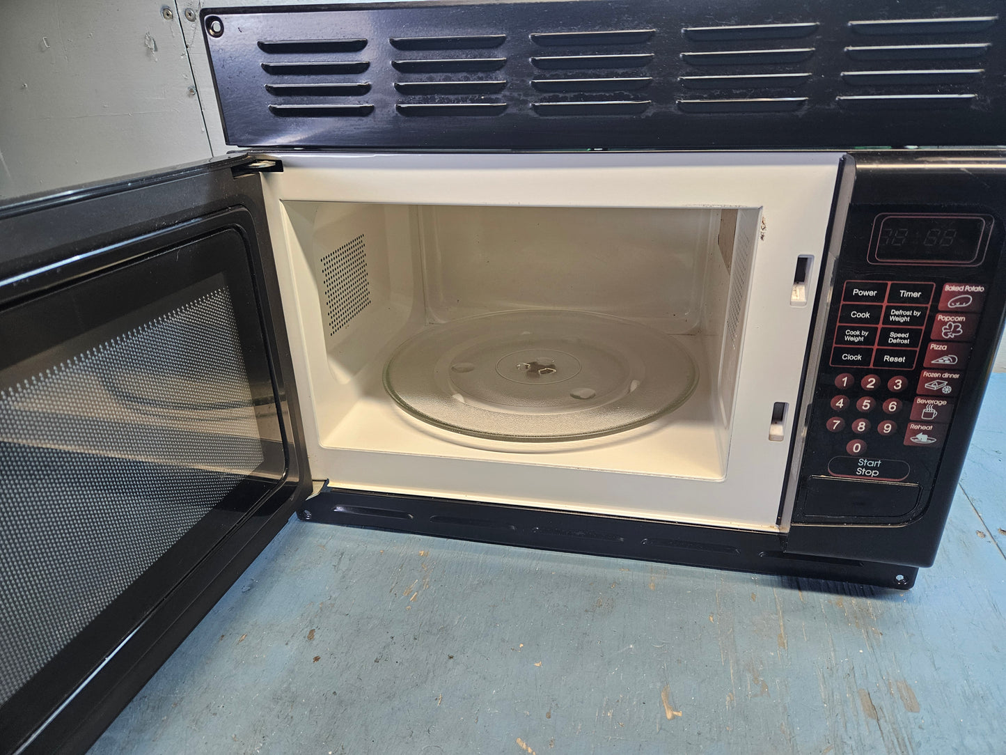 Microwave Sylvania