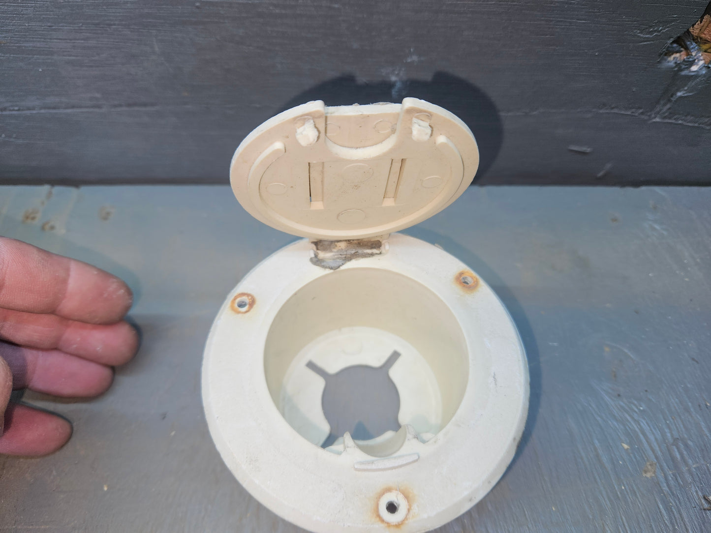 Access electrical hatch