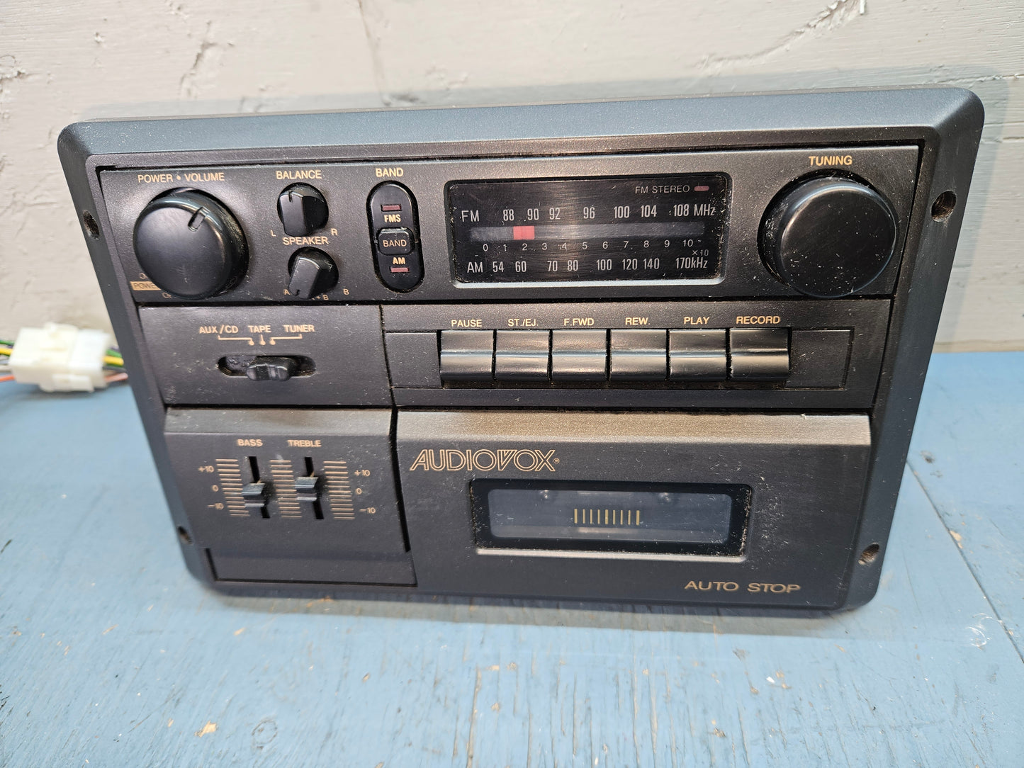 Audiovox stereo AWM435
