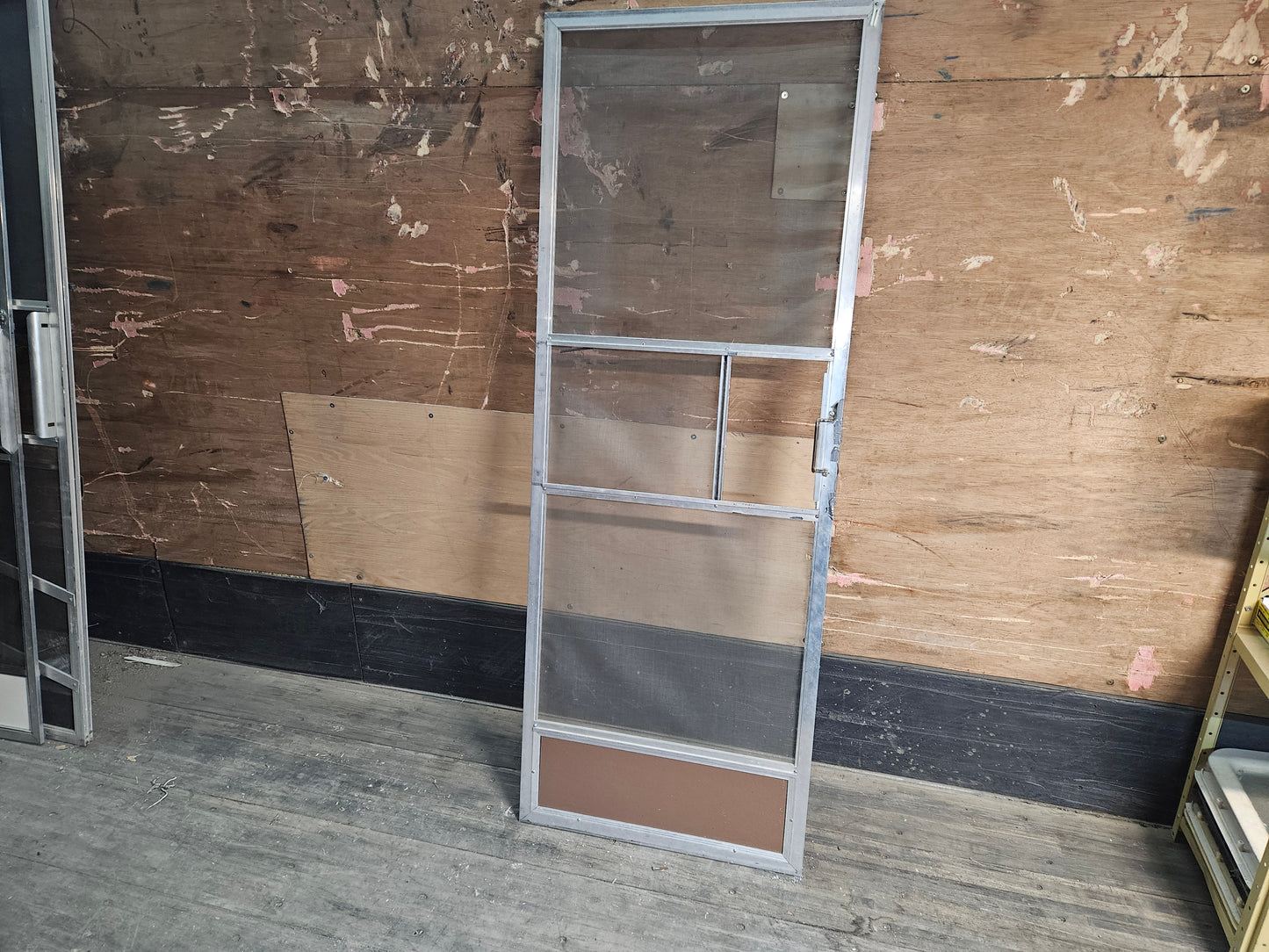 Screen door