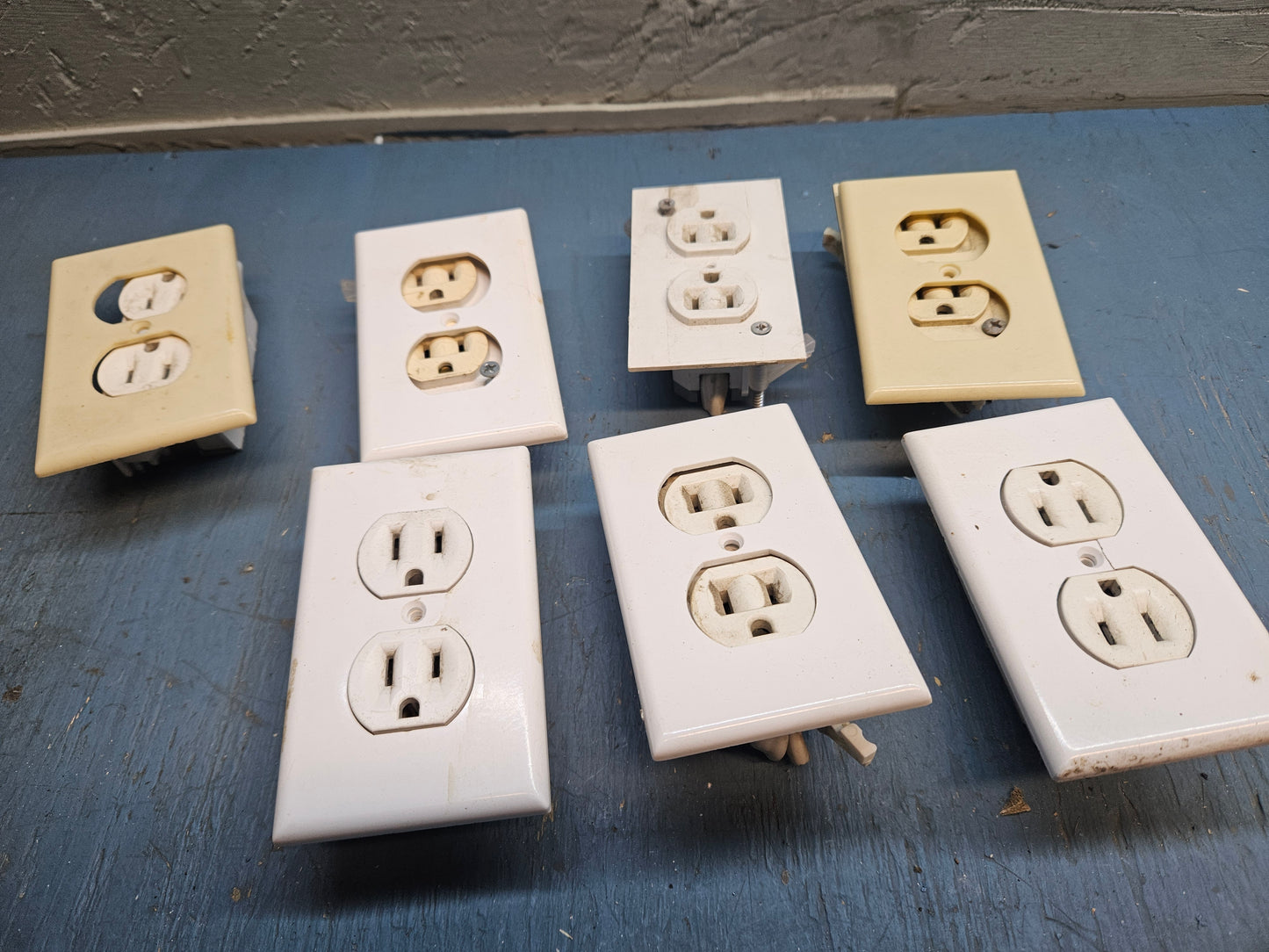 Wall plug