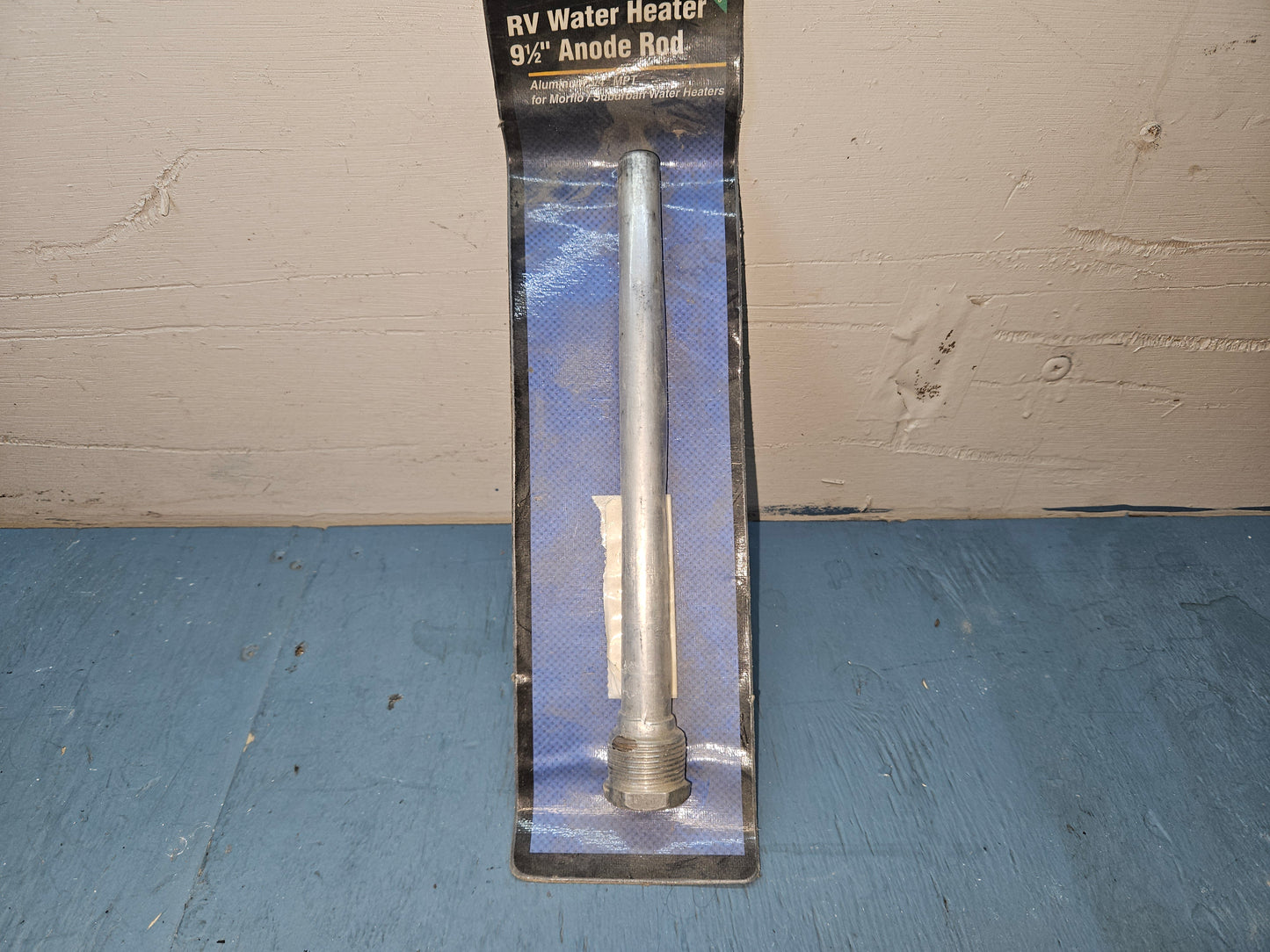 Hot water tank anode rod