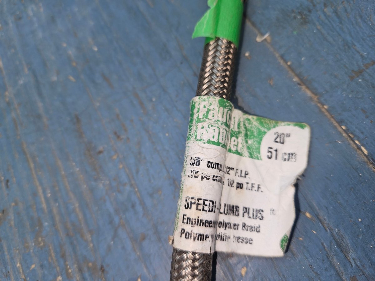 Faucet connector hose