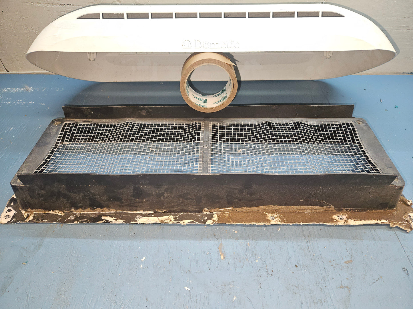 Inner roof fridge vent black