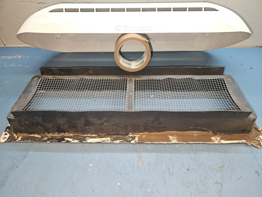 Inner roof fridge vent black