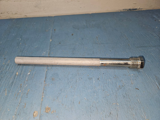 Hot water tank anode rod