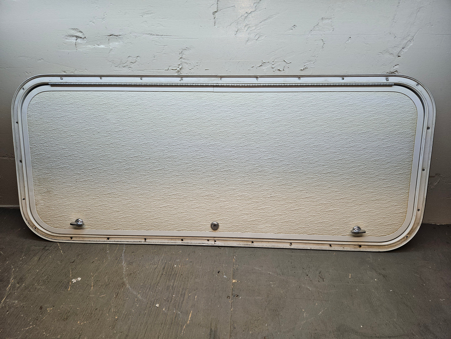 Cargo door