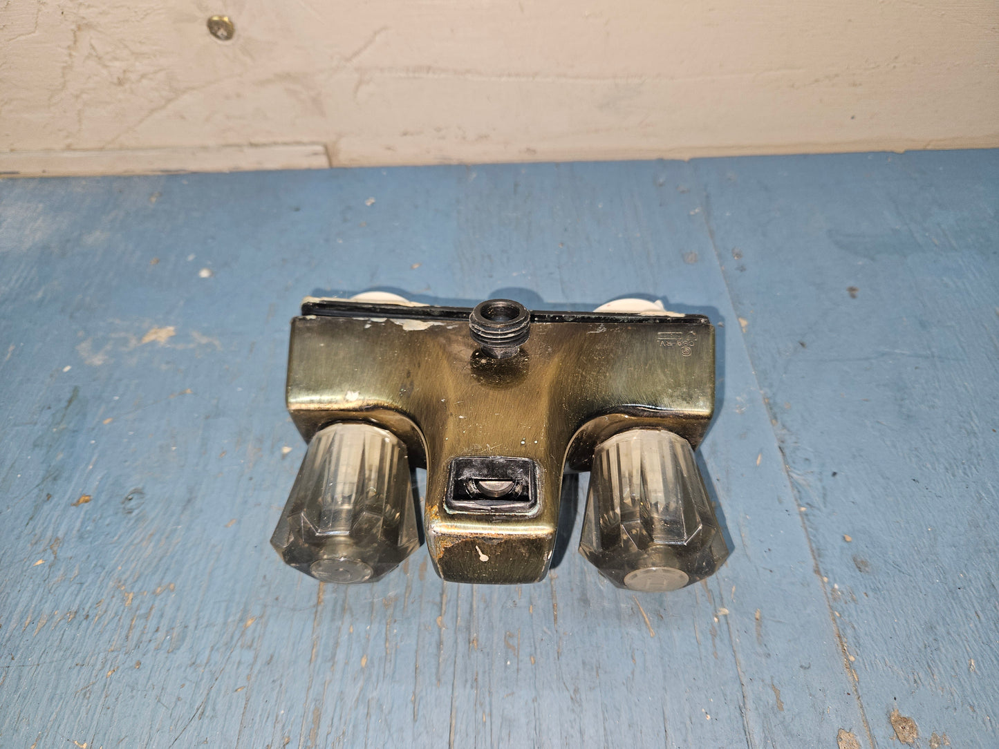 Shower faucet brushed gold finish