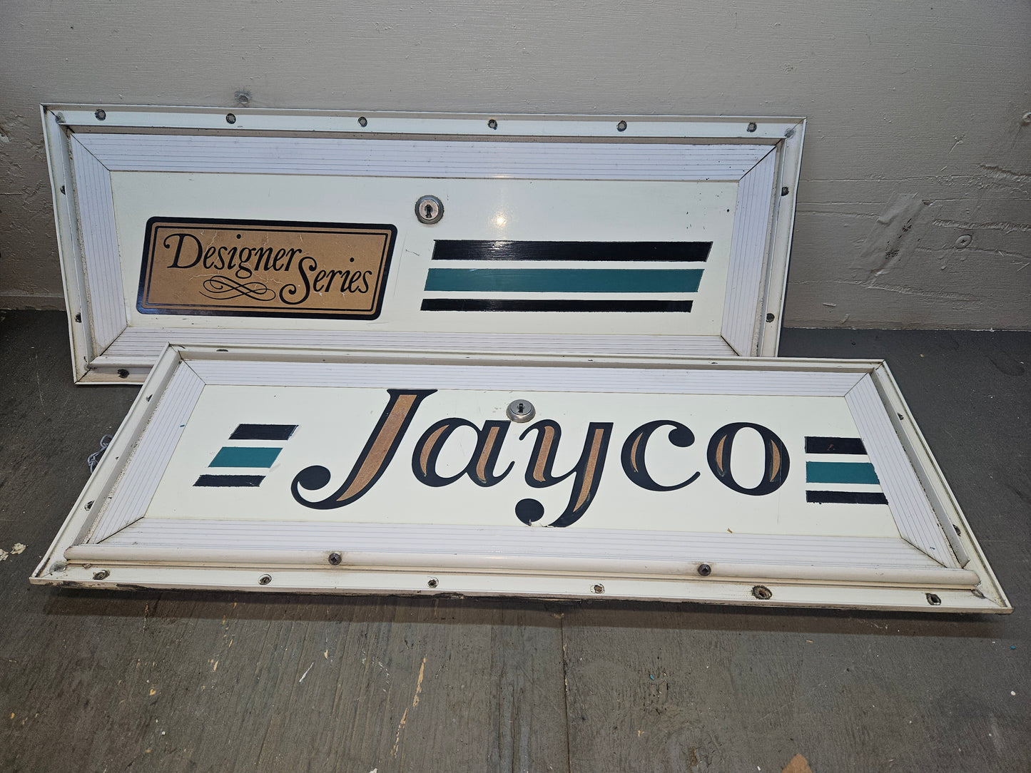 Cargo door