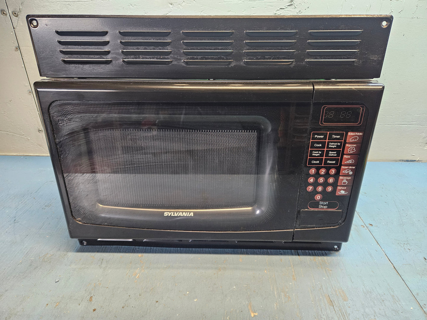 Microwave Sylvania