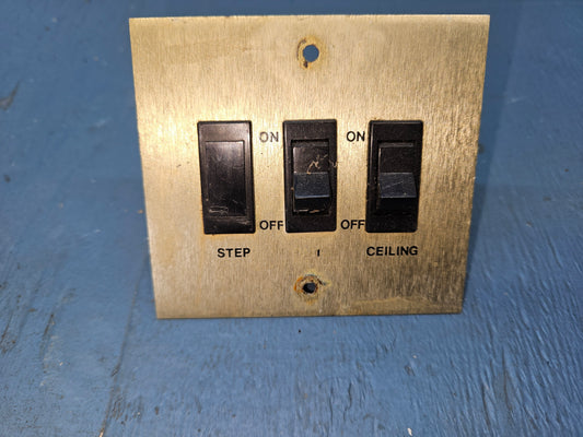 Double light switch