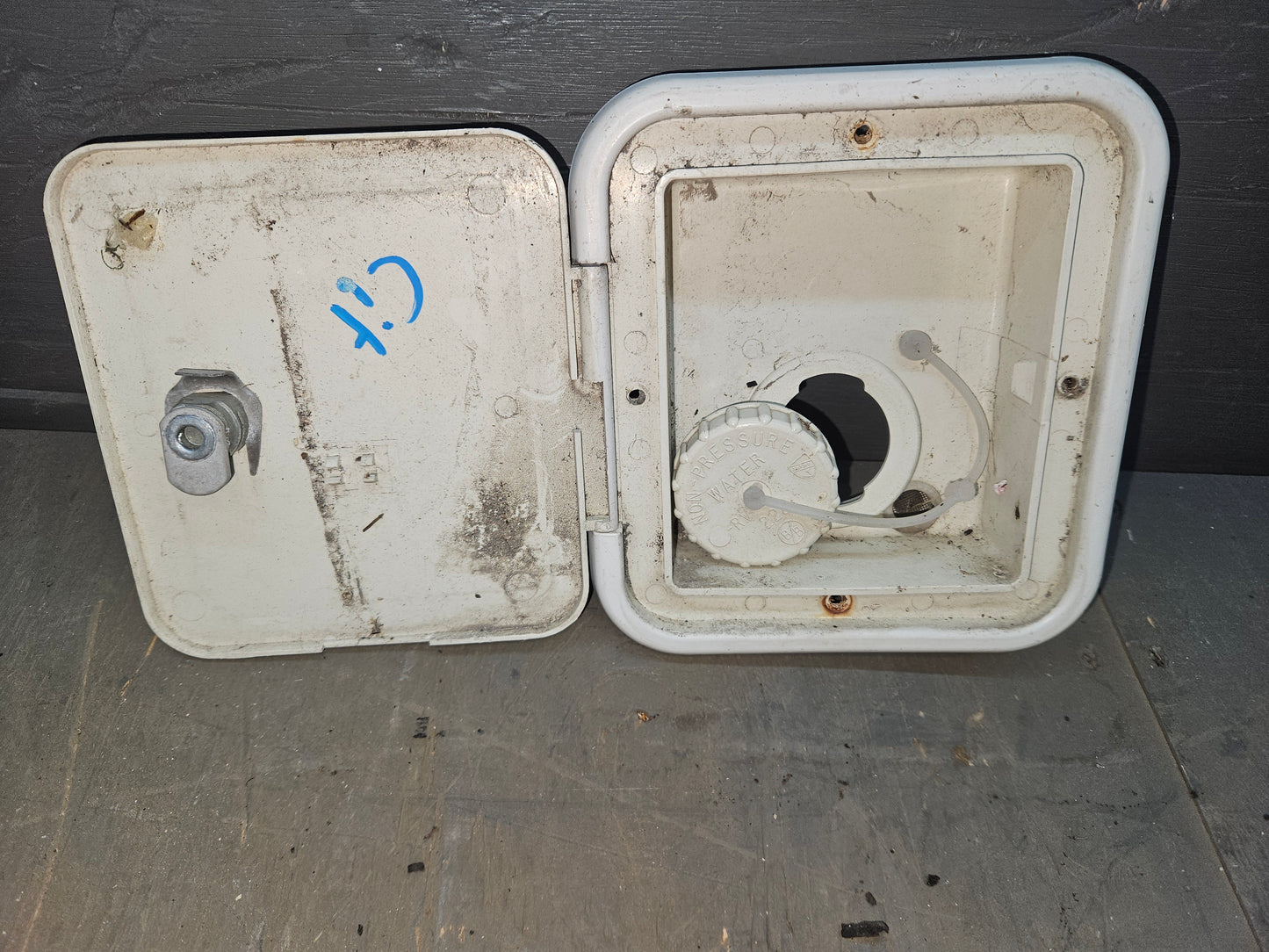 Access hatch water