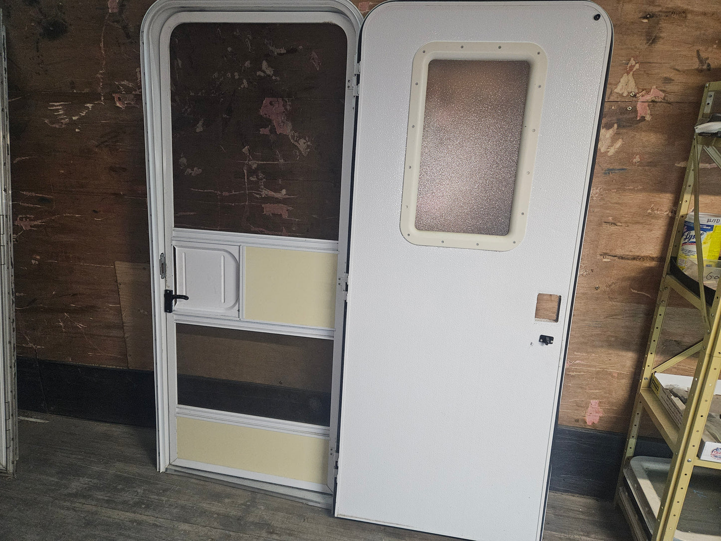29.5x 71RH radius entry door