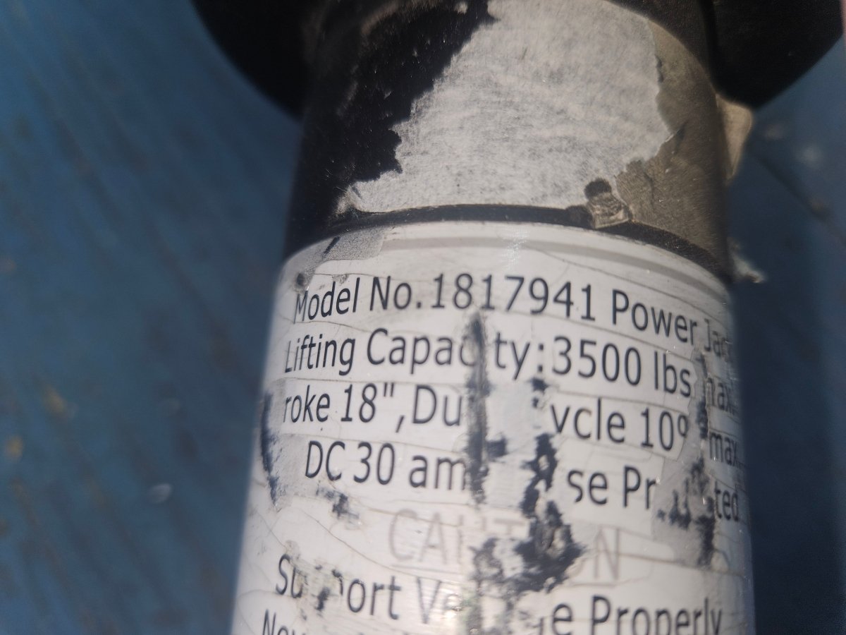 Lippert 3500lb electric jack