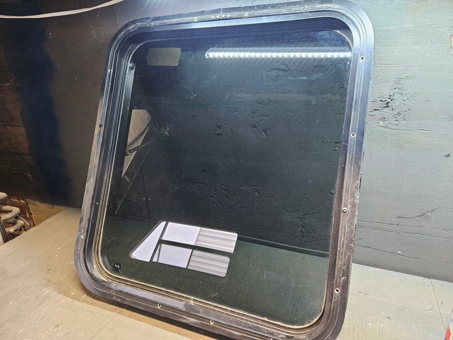 Solid window black