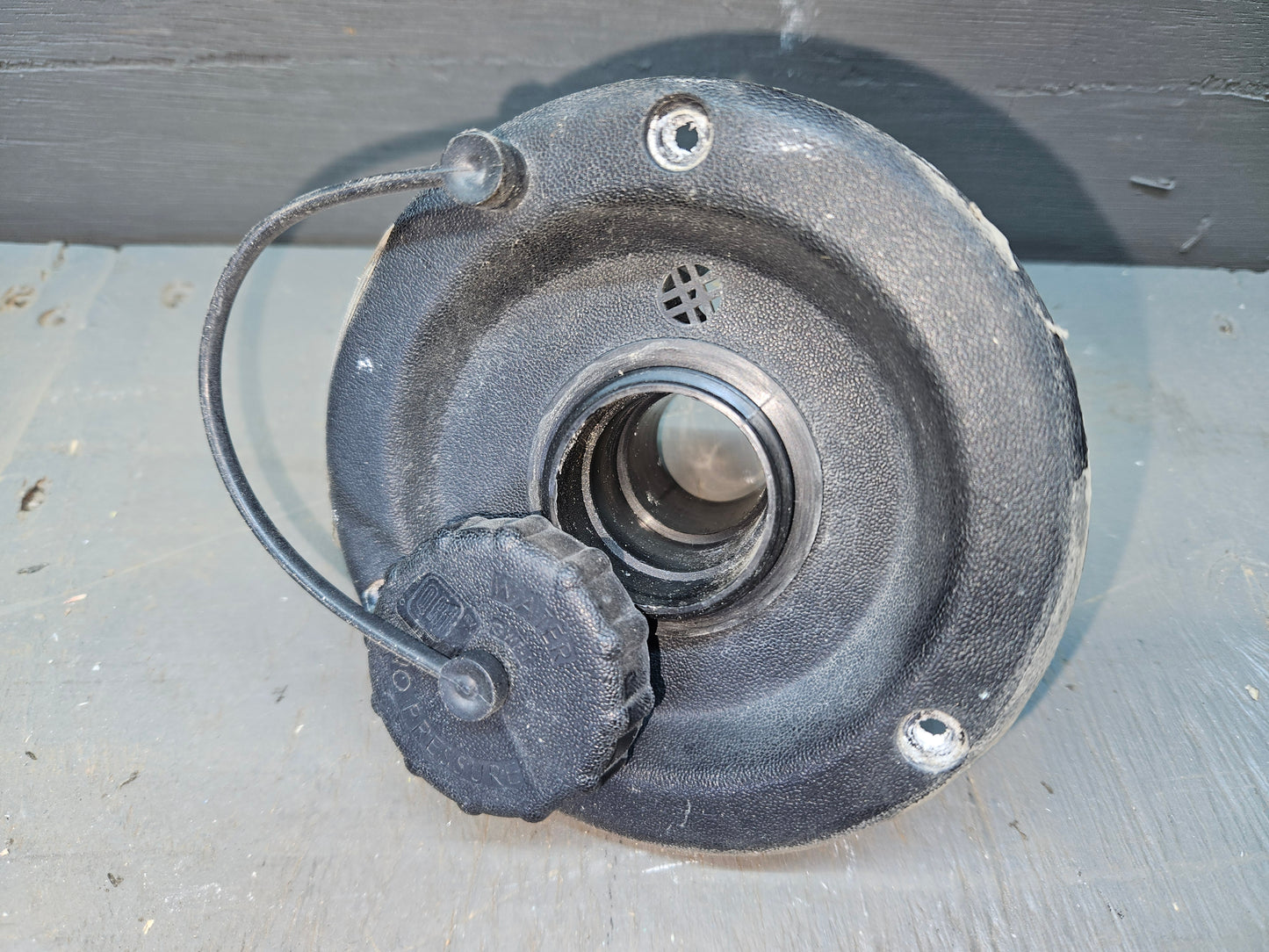 Gravity fill water inlet black