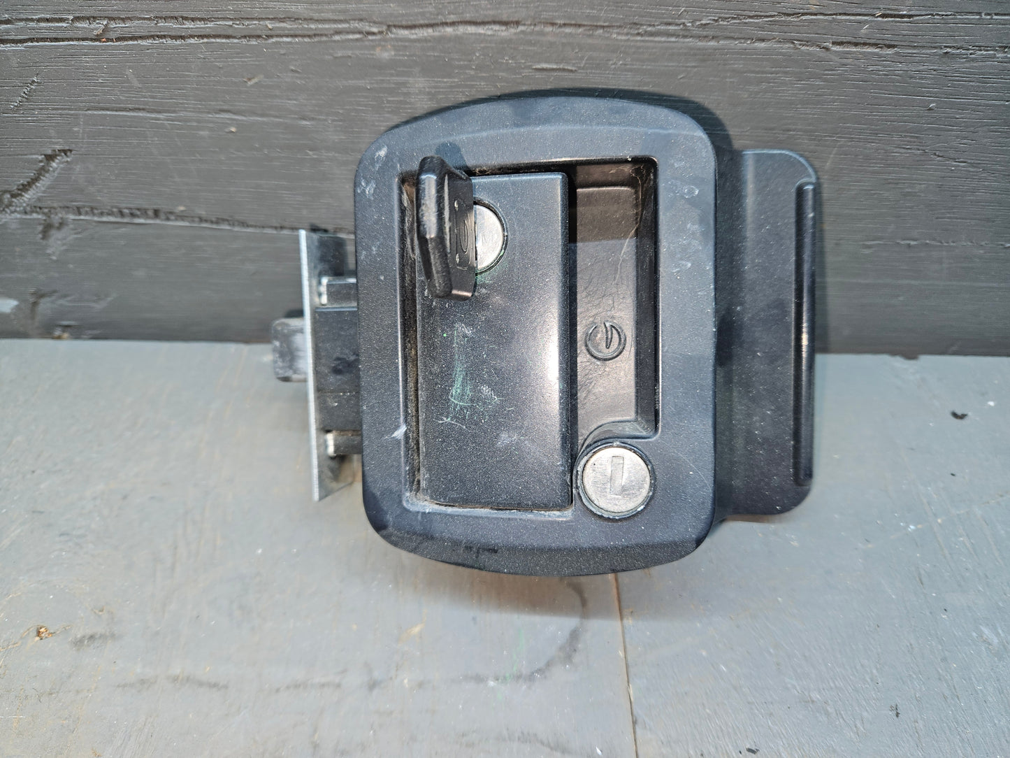 Door lock