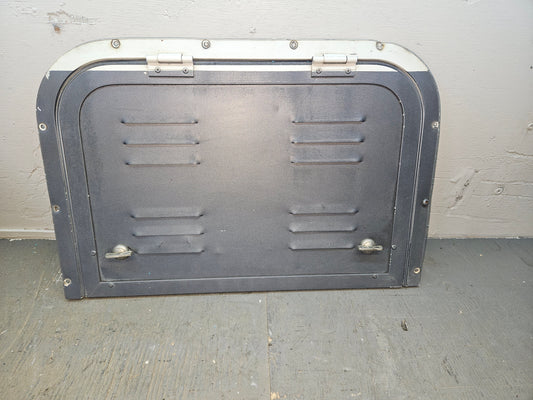 Cargo door