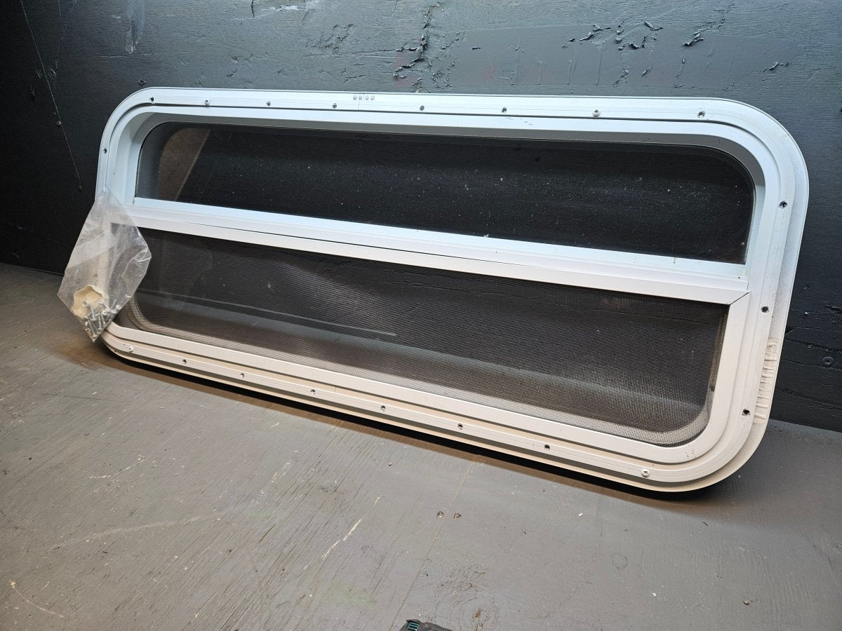 Crank out window white