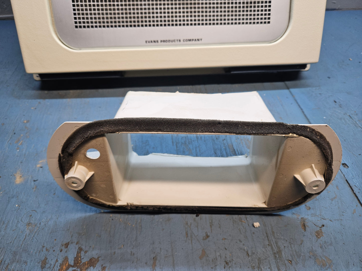 Ac Evans ceiling assembly