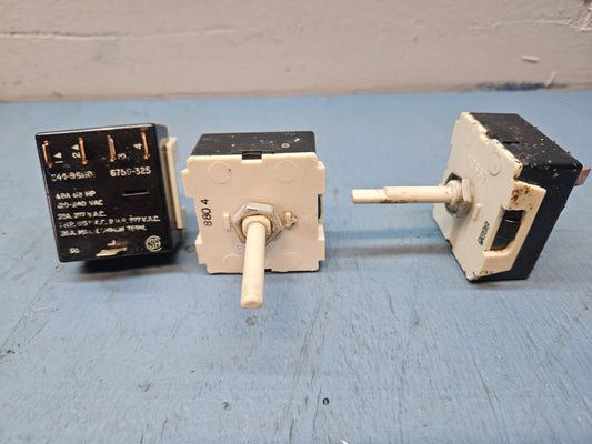 Ac switch Coleman