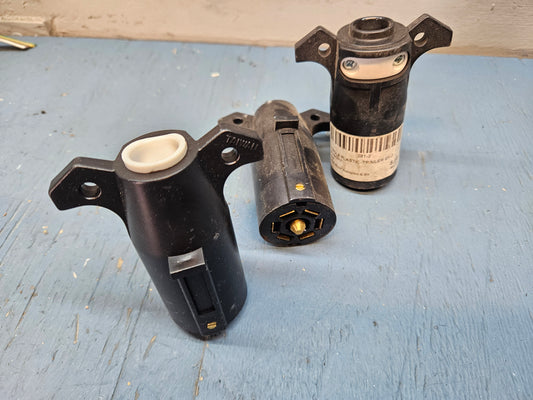 7 pin trailer plug