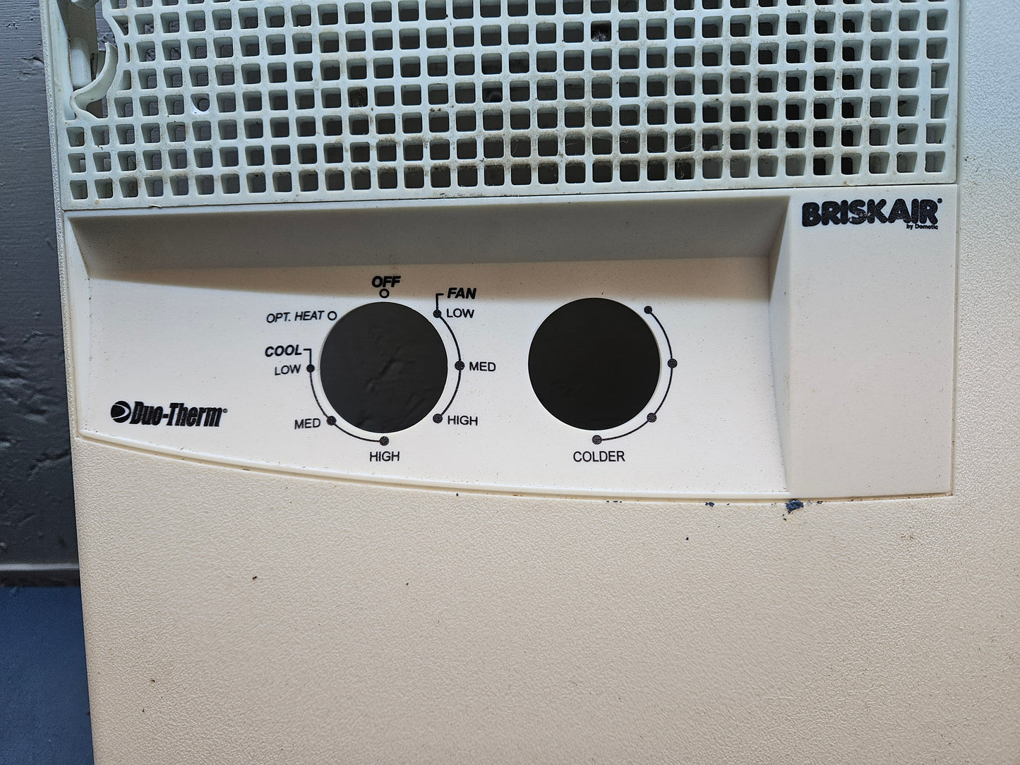 AC Duo Therm ceiling assembly